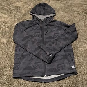 Vuori women’s outdoor trainer shell jacket